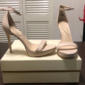 Brand New Vince Camuto Im-Preslyn Heel